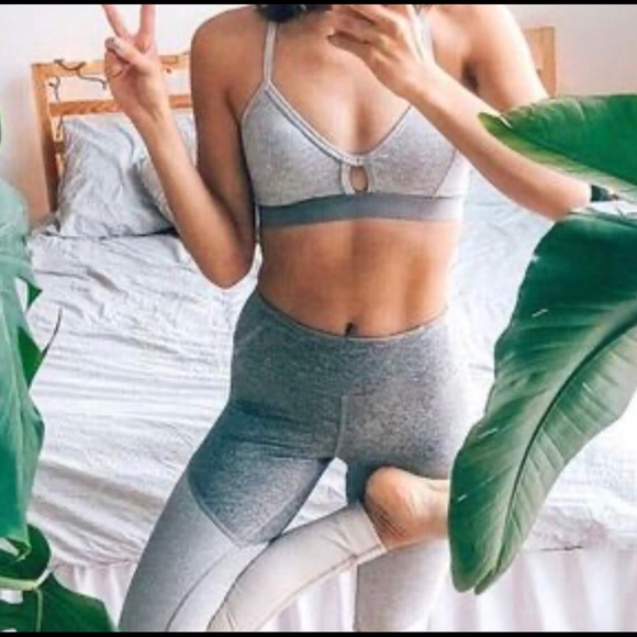 Outdoor Voices Tops - Outdoor Voices Steeplechase bra dove gray M